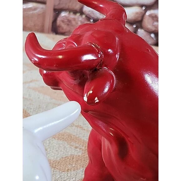 Vintage Ceramic Red Matador and Bull Statues - Picture 13 of 16